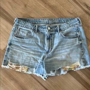 American Eagle Outfitters Tomgirl shorts w/floral pocket detail.  EUC!  Size 12